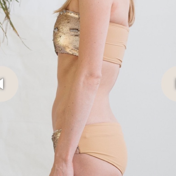 2 PACK -HEIDI MERRICK CALIFORNIA
SIRENA SET - GOLD/NUDE
$225.00 EACH SET - Picture 4 of 13
